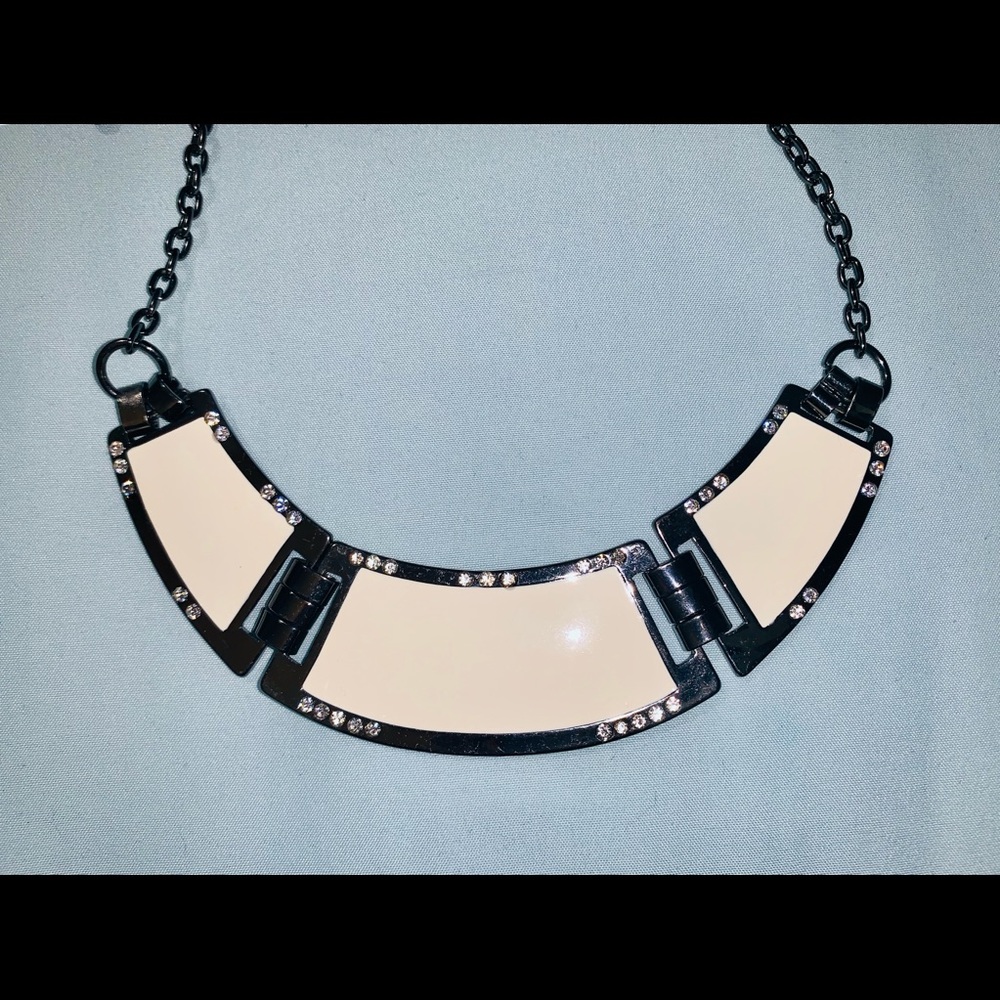 Guess necklace